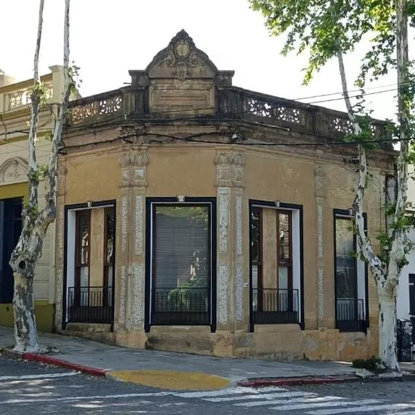 Las Glicinas Boutique Apartments, hotel i Colonia del Sacramento