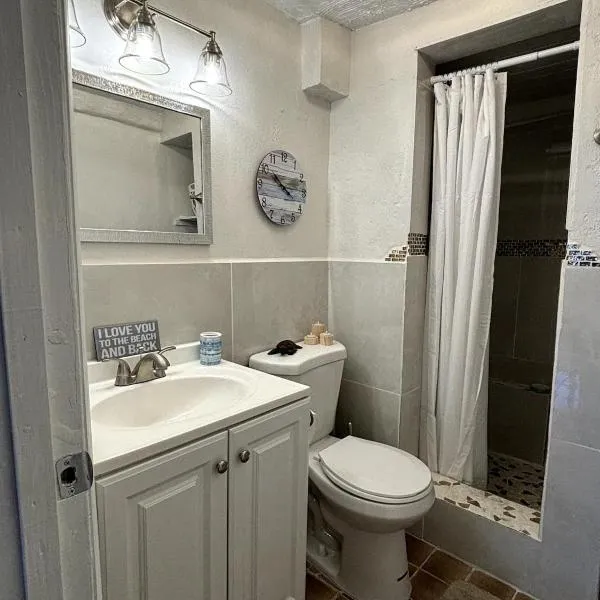 Come Chill on the Hill، فندق في St Thomas