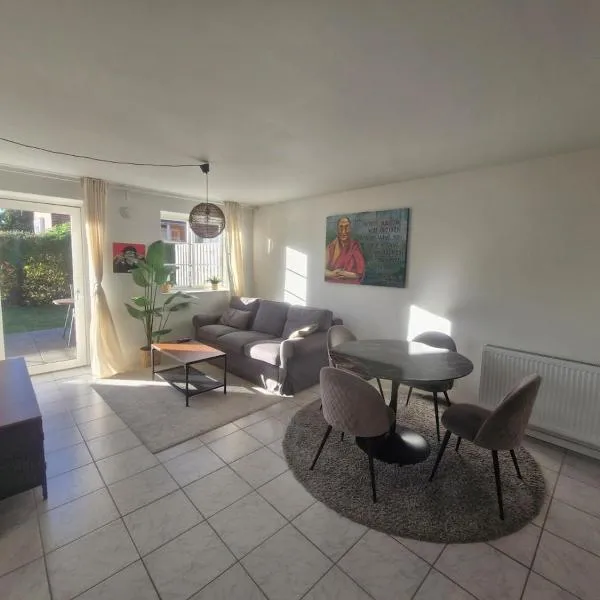 Cozy Airport stay, hotel en Copenhague