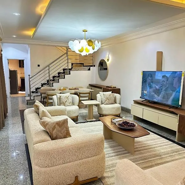 A&U Apartment, hotell i Kano