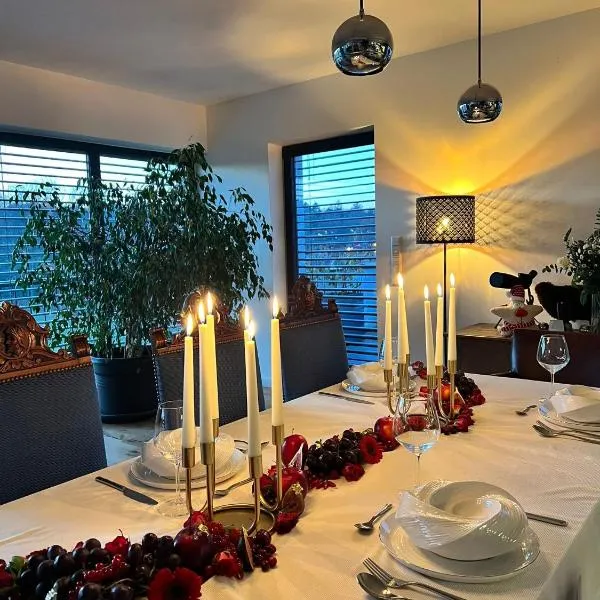 Maison petite Suisse luxembourg, hotel in Berdorf