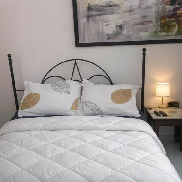 Villa Kaba Hippodrome Électricité solaire 24h24، فندق في باماكو