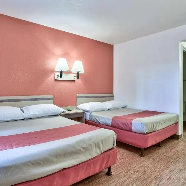 Motel 6-Flagstaff, AZ - West - Woodland Village, hotel in Flagstaff