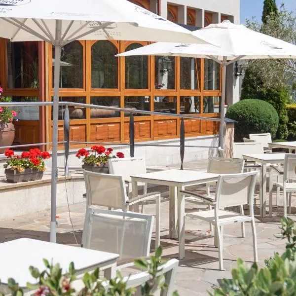 Hotel Montero，位于蒙多涅多的酒店