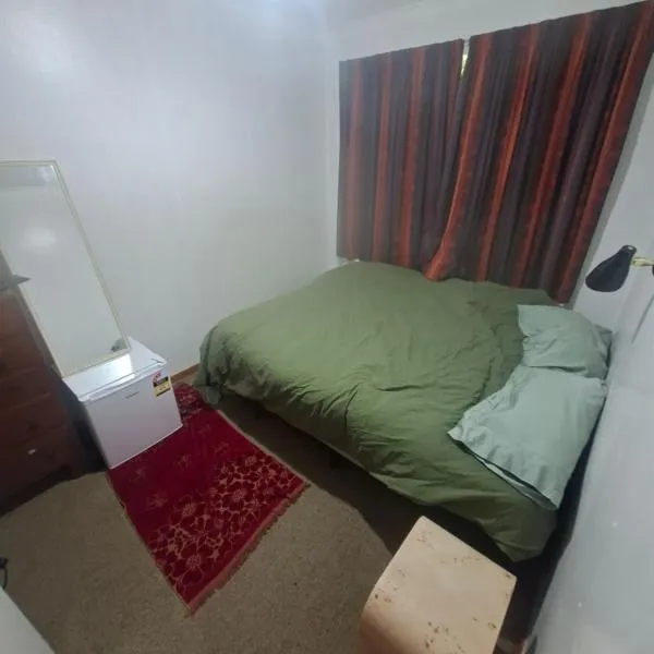 Homestay Oasis, viešbutis mieste Piktonas