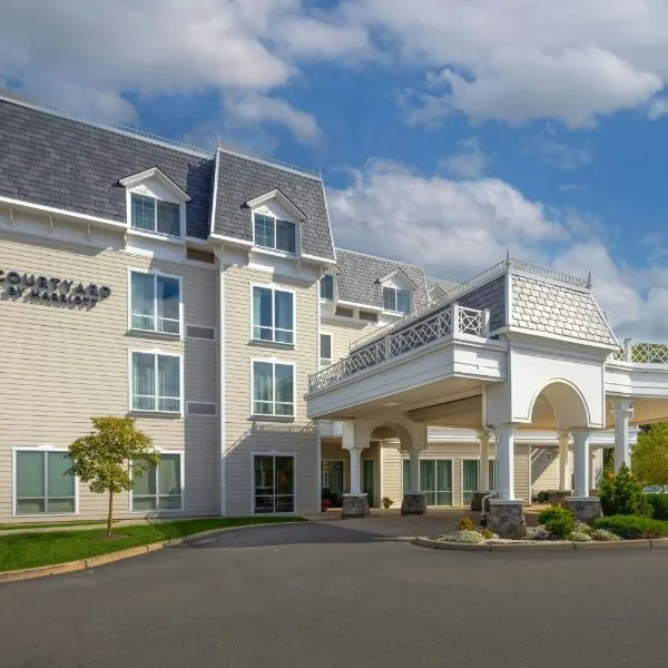 Courtyard by Marriott Lenox Berkshires, hotel in Lenox