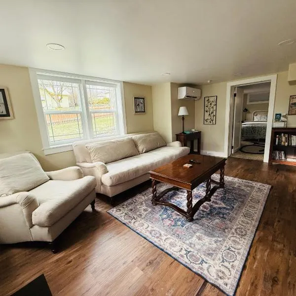 State Street Cottage, Suite 1, hotel em Pullman