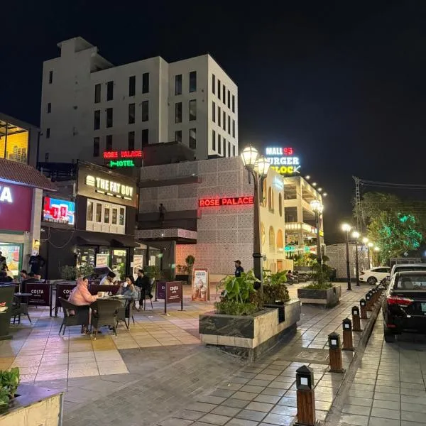 Rose Palace Hotel, Liberty, hotel v destinaci Lahore