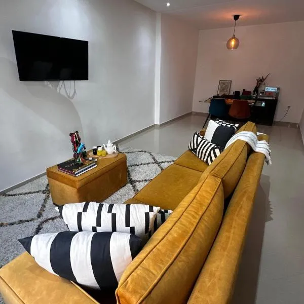 A warm flat in the heart of Rabat, hotel i Rabat