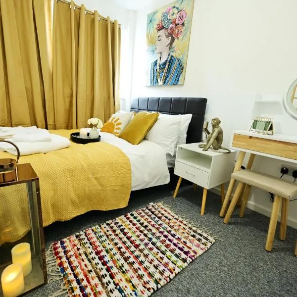 Cozy House near Luton Airport, hotel v destinácii Luton