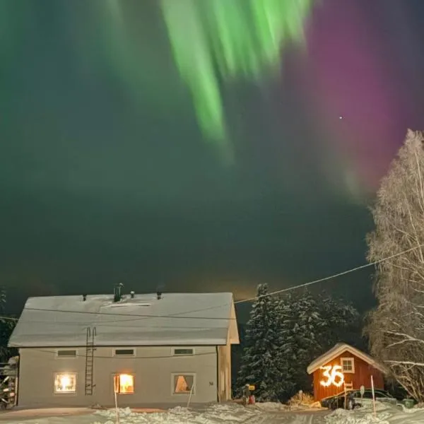 Rooms in a big wooden home, homestay, hotel in Muonio