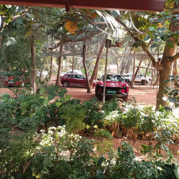 Samant Beach Resort, hotel in Malvan