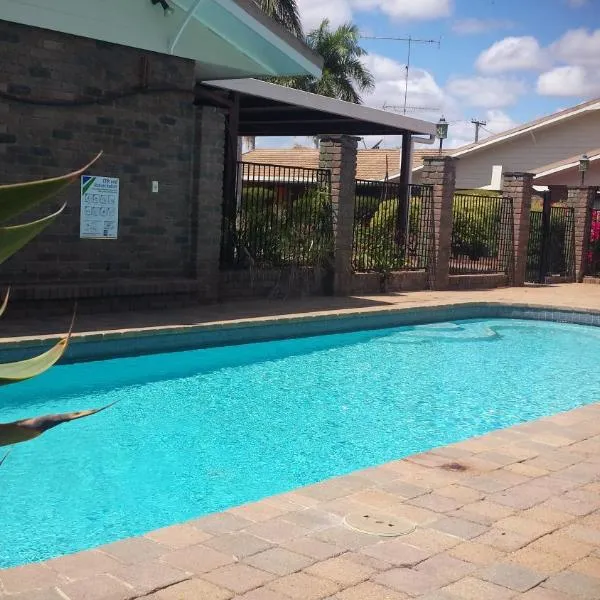 Cattleman's Rest Motor Inn, hotel in Charters Towers