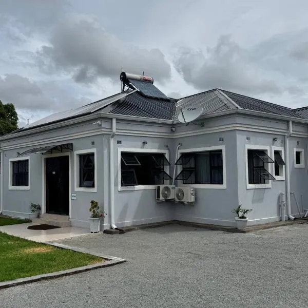 Uduak Lodge, hotel in Nkayi