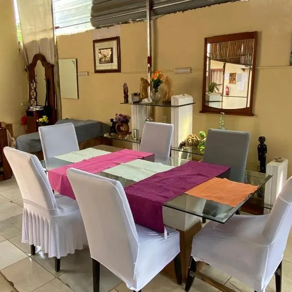 Mandinga Guest house, hotel i São Tomé