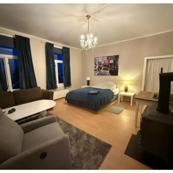 Vårsol Overnatting i Vardø centrum, hotel in Vardø