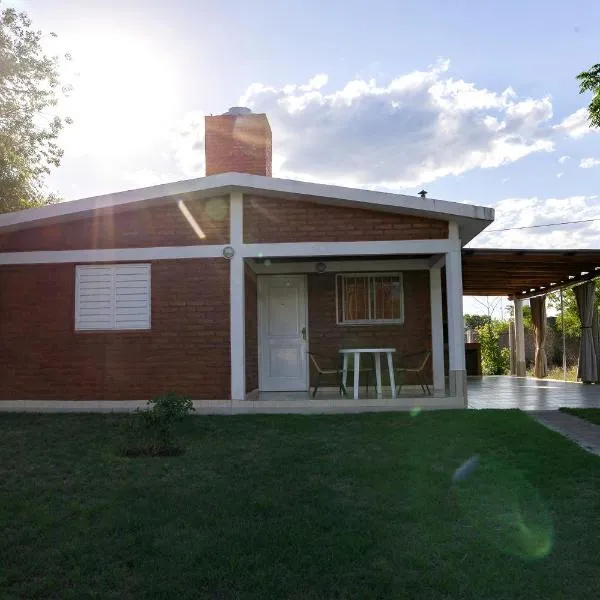 Cabaña El Chaparral Villa Dolores, Traslasierra 4, hotel en Villa Dolores