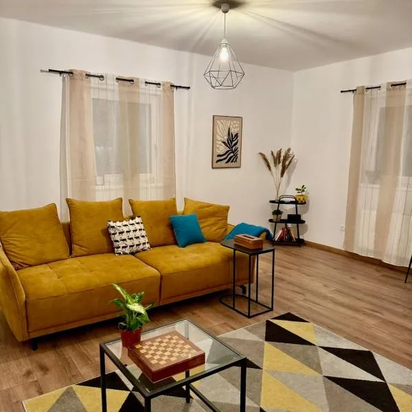 Stylish apartment close to Wiener Neustadt, hotel a Lanzenkirchen