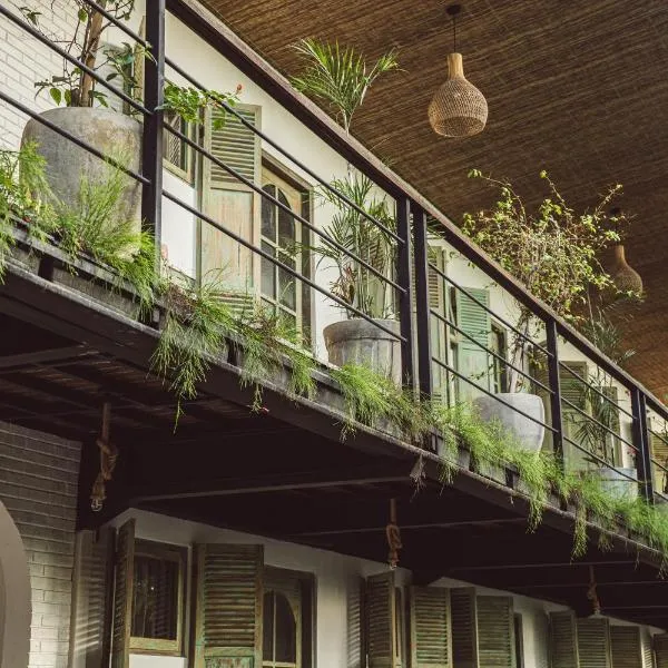 White Penny Hostel, hótel í Seminyak