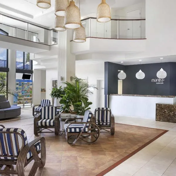 曼特拉滨海酒店,位于凯恩斯的酒店