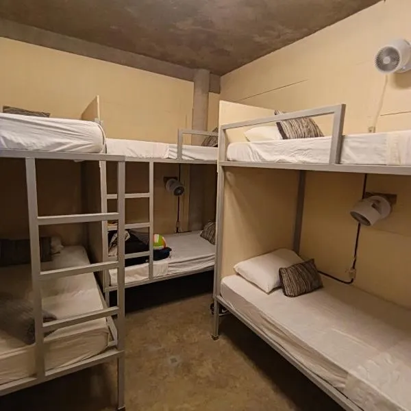 Hostel Flakos, hotel a Zihuatanejo