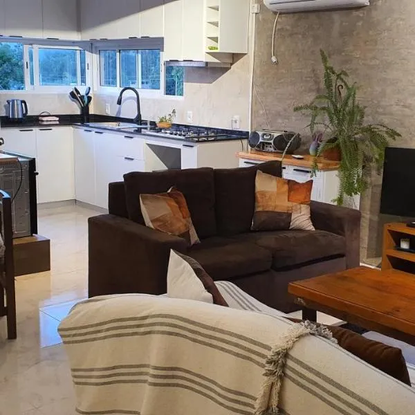 Casa en Punta Colorada con gran fondo y fogón, hotel u gradu Punta Colorada