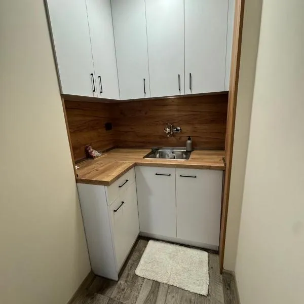 Mini House Shumen, hotel a Shumen