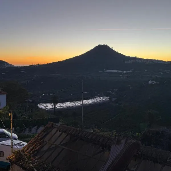 Furgoneta camper solo hospedaje sin conducción, hotel en Trapiche