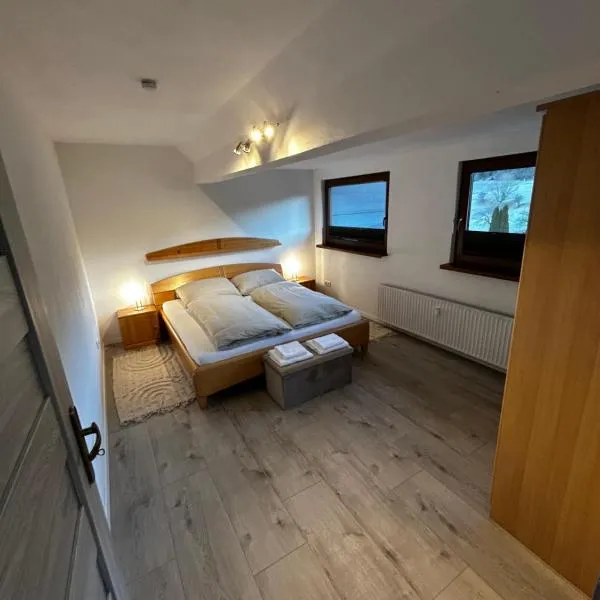 Zwei schöne Ferienwohnungen in der Nähe von Winterberg, hotel em Rengershausen