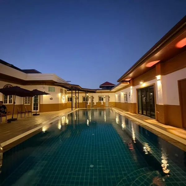 Jin Pool Villa โรงแรมในBan Khok Chakohan