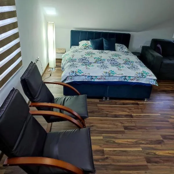 New Modern Duplex with Free Parking، فندق في Prijepolje
