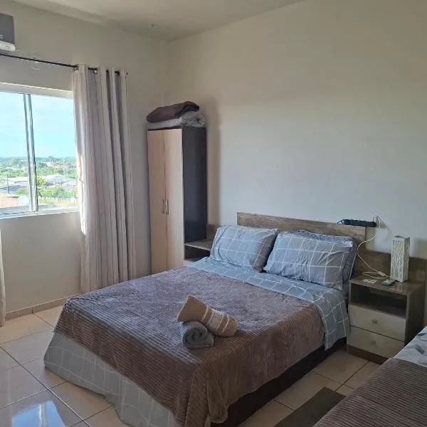 Apart próximo a Unimed, Catedral, HSA com 2 Ar e garagem, khách sạn ở Santo Ângelo