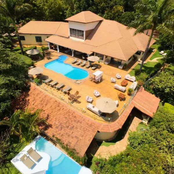 Pink Flamingo Boutique Hotel, hotel in Moshi