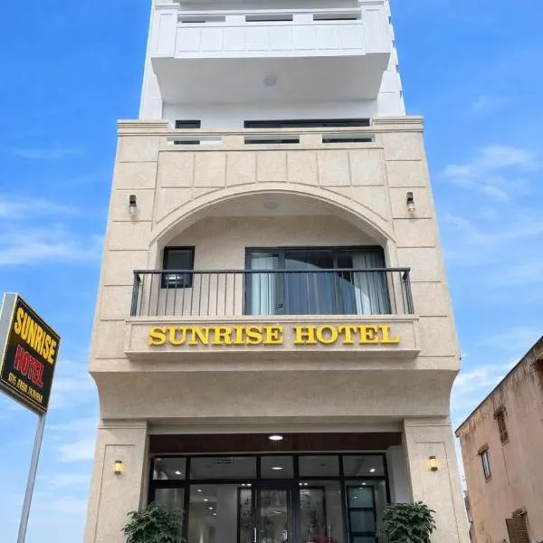 Sunrise Hotel Thiên Cầm, hotel i Hà Tĩnh