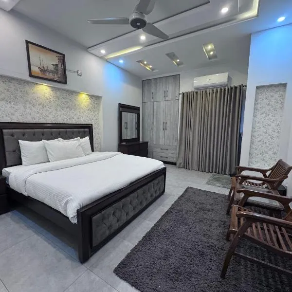 Bridge Residency-2 Top City-1 Islamabad, hotel en Islamabad