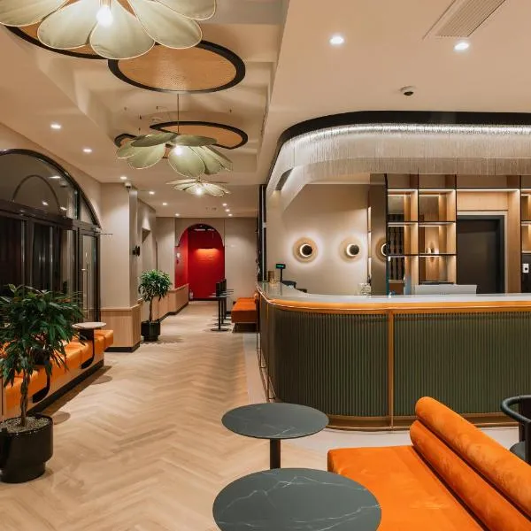 Hotel Trianon, Hotel in Bukarest