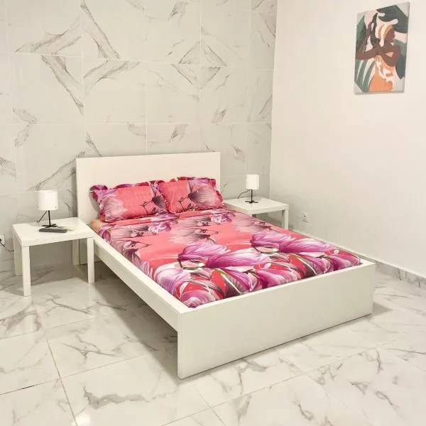 Villa Côte d Azur, hotel in Mtsamboro