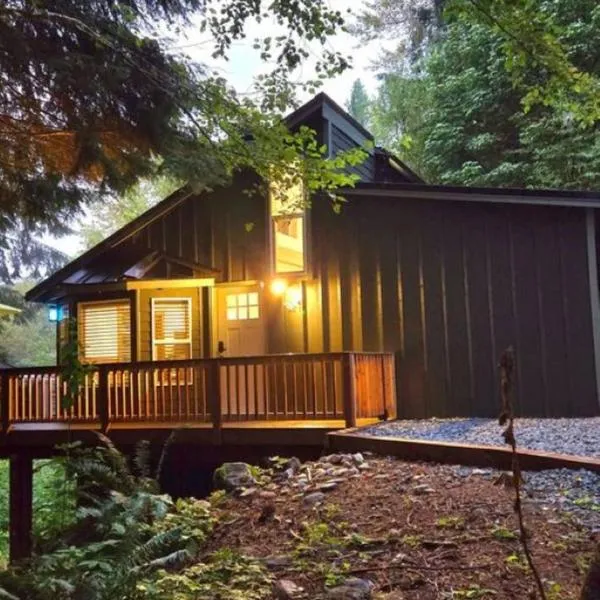 Dovetail Den - Tranquil with Hot Tub and Air Conditioning, hotelli kohteessa Ashford