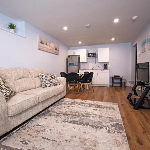 Richie's Place A Cozy 2-BR Apt in Fredericton – hotel w mieście Fredericton