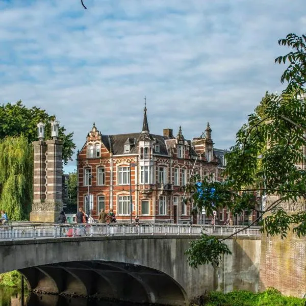 Bossche Suites Stationsweg, hotel v destinaci Den Bosch