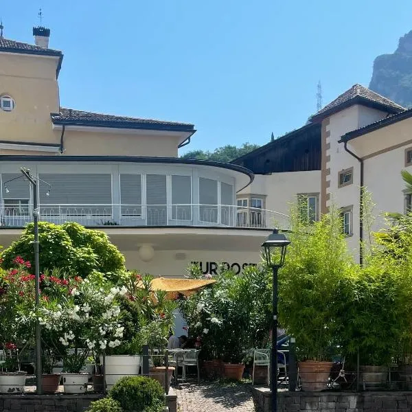 Hotel Zur Post, готель у місті Енья