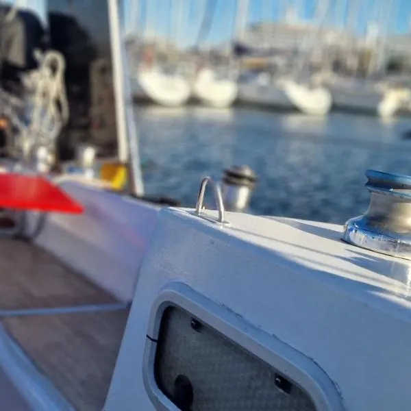 Voilier de tout confort, hotel in Cherbourg-en-Cotentin