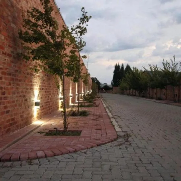 Sunrise Serenity Estate, hotel a Potchefstroom