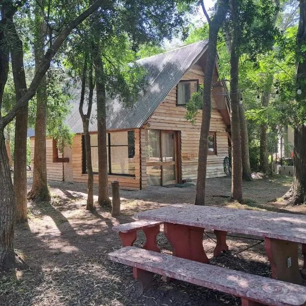Cabaña rodeada de naturaleza en El Ensueño, Santa Ana, hotel en Santa Ana