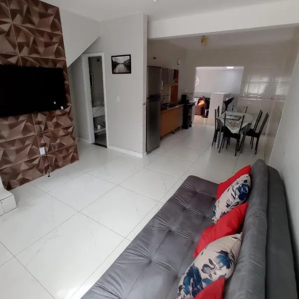 Casa duplex na praia, hotel em Florianópolis