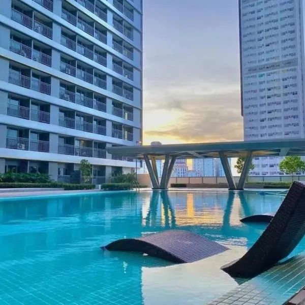 JL's City Hideaway at Fame Residences, hotel a Manila