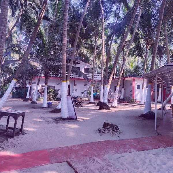 Samant Beach Resort, hotel din Malvan