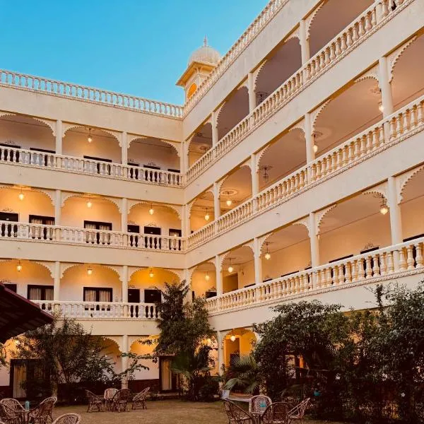 Atulya Niwas - Aravali views โรงแรมในอุเดเปอร์