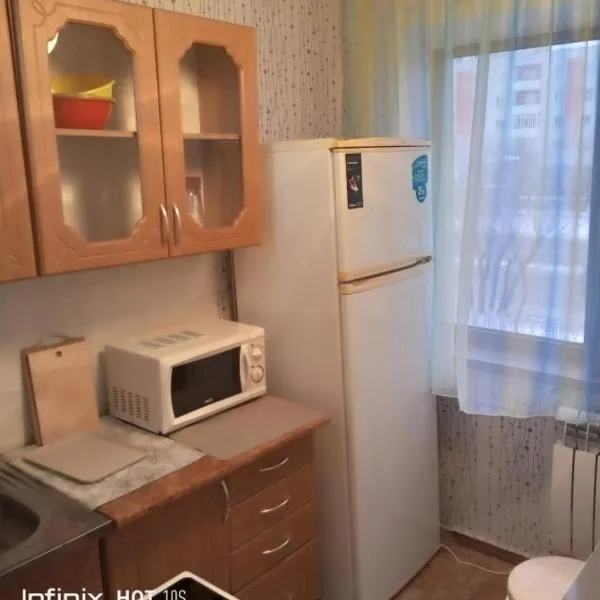 1 комнатная квартира, hotel in Zhezqazghan