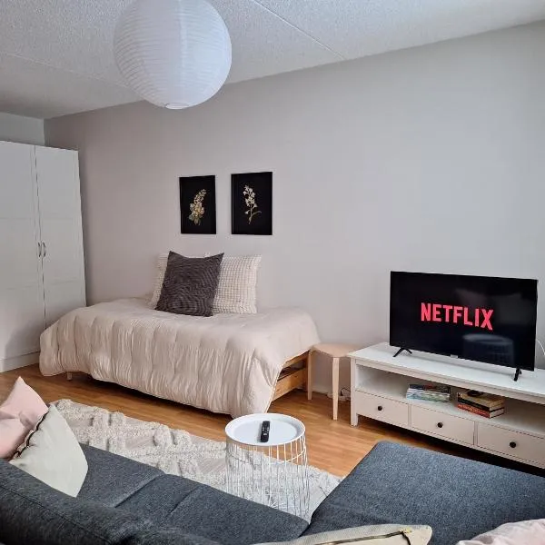 Ihana kaksio lähellä luontoa!, hotel em Tampere